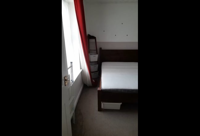 Calm relaxed house share with landlord Main Photo