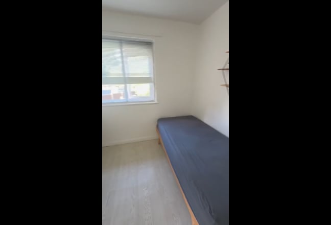 Room to rent Kitts Green (B33) Main Photo