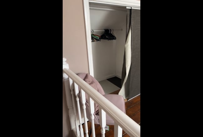 Lovely cosy Single sized bedroom Main Photo