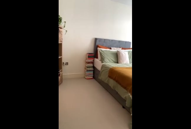 FEMALE Preferred Ensuite  Room  in  East  London (7th  Feb)
 Main Photo