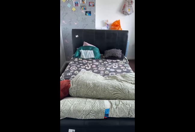 It's loft room with three bedroom house Main Photo