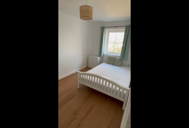 3 bed house, just you and the homeowner Main Photo