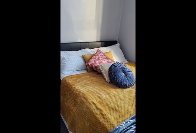 Stunning Double Bedroom Close to Chilli Rd Metro Main Photo