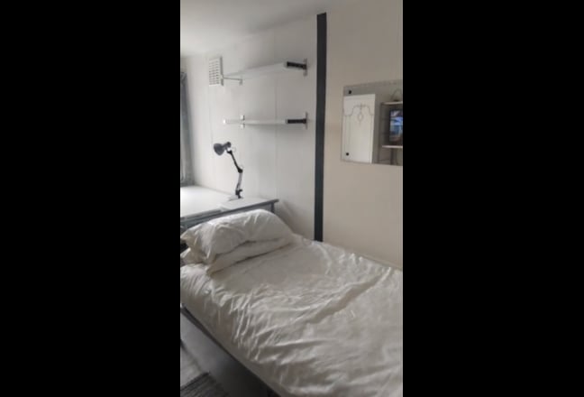 Room to Let, W10 Main Photo