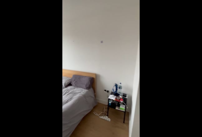 Room en suite - spacious apartment, gym, concierge Main Photo