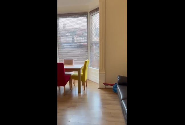 Single room Main Photo