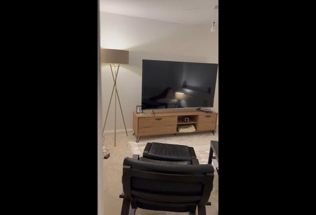 Double Room in Quiet, New Build Estate Main Photo