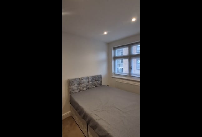 Modern flat in Luton centre  Main Photo