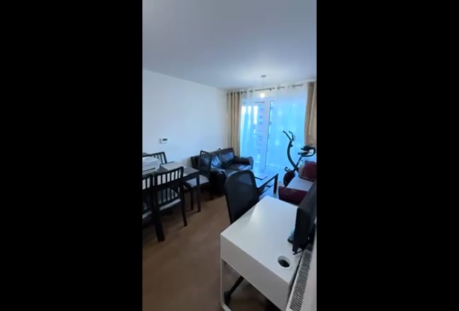 A beautiful modern flat Main Photo