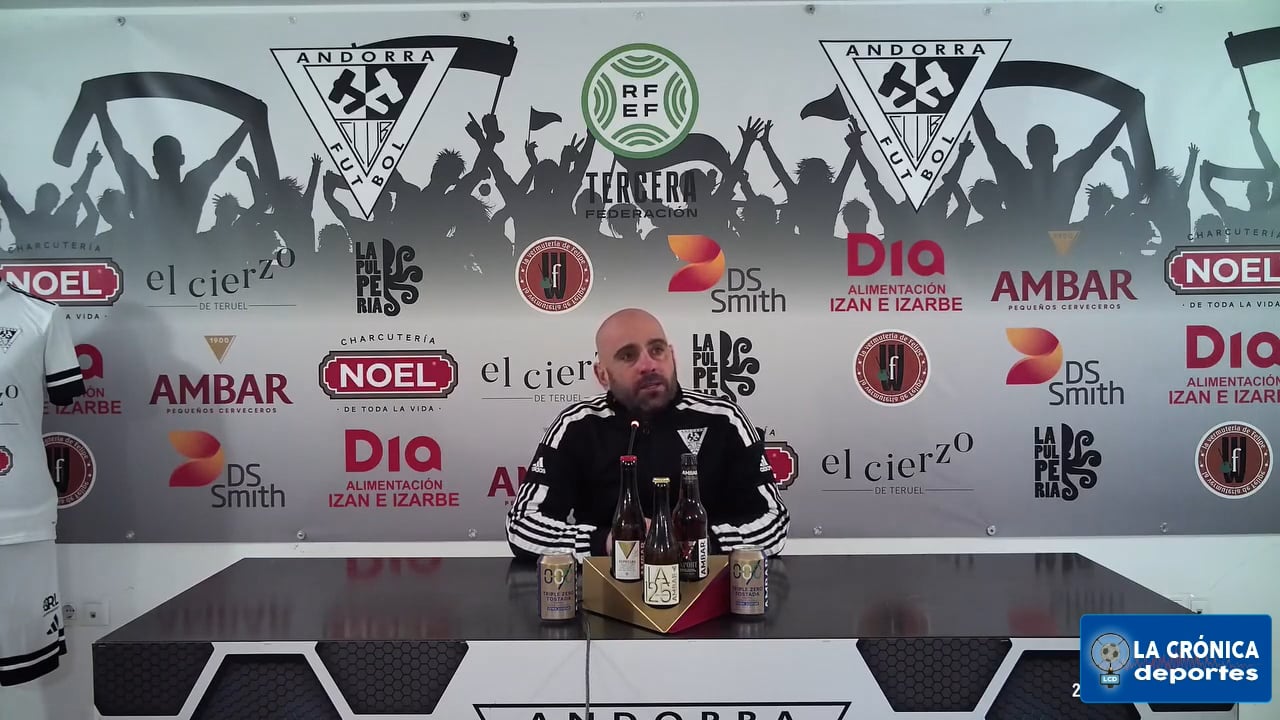 CARLOS GIL (Entrenador CF Andorra) CF Andorra  2-1 UD Casetas / jor. 16 / 3ª RFEF / Fuente: Facebook Andorra FC