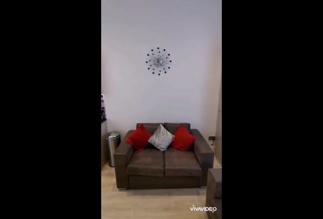 Video 1: Lounge/Diner