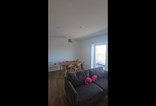 Spacious En-Suite Room with Stunning view Main Photo