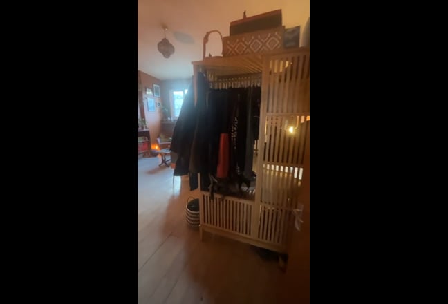 Large Double Room available in Hackney Warehouse Main Photo