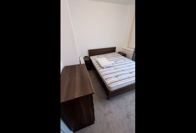 2Bed-2Bath high-floor apartment in Stratford Main Photo