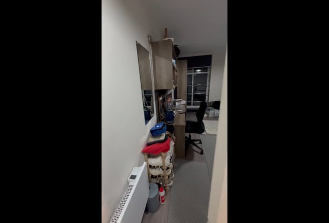 Room takeover  Main Photo