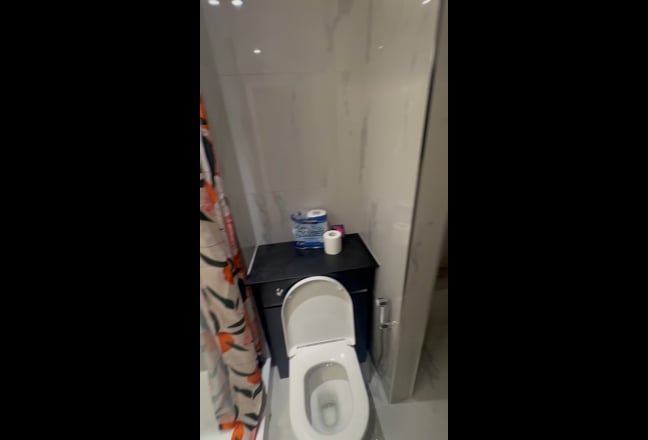 Modern Ensuite | Royal Wharf| Bills Included.  Main Photo