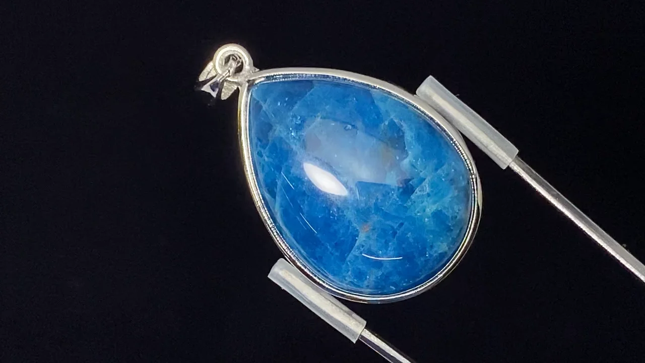 １粒 アパタイト ペンダント 動画】【1点もの】ブルーアパタイトAAA- ペンダントトップ SILVER925製