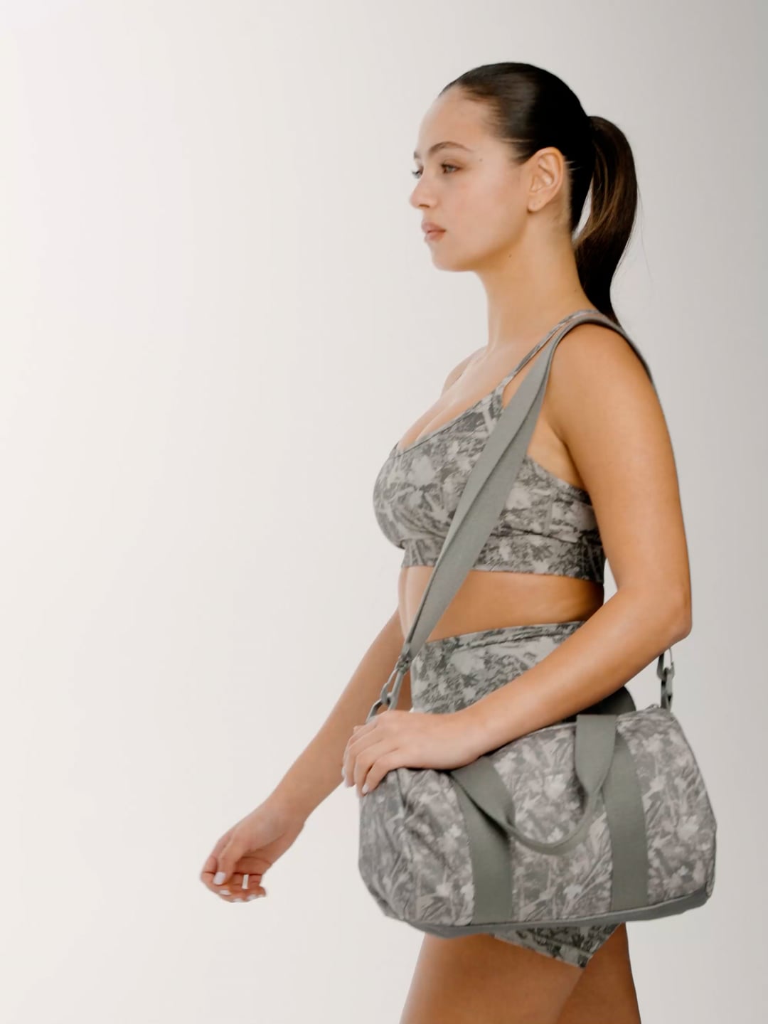 תיק אימון עם 3 ידיות