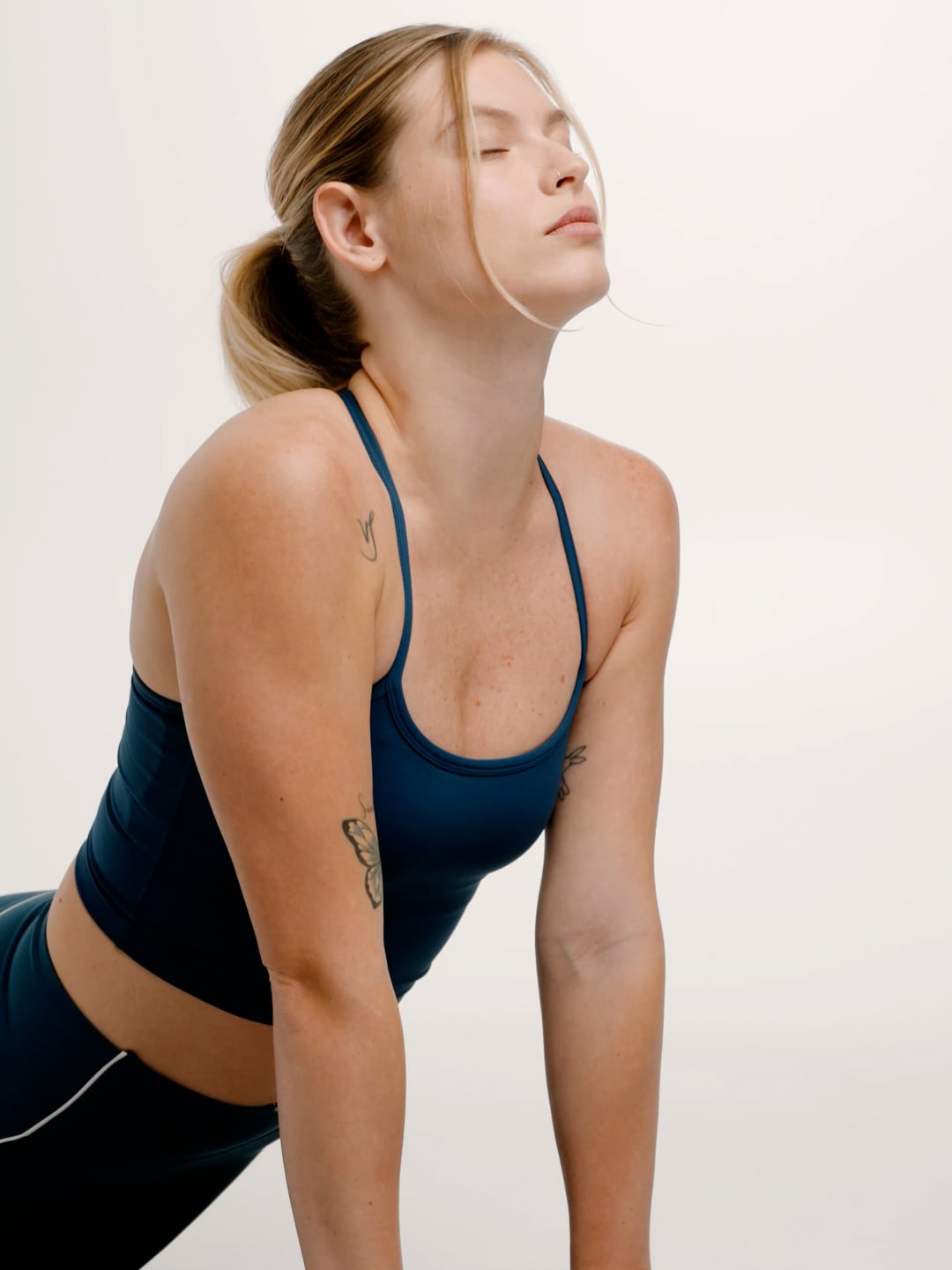 גופיית ספורט גב Y מבד ilios