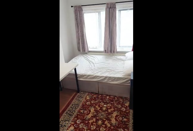 Double Room Available Now! Main Photo