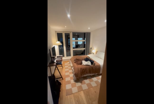 Penthouse Living in Zone1 Seeking a 3rd Musketeer Main Photo