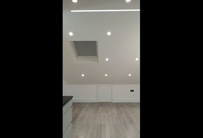 EnSuite with Kitchen Living Parking -Rayners Lane Main Photo