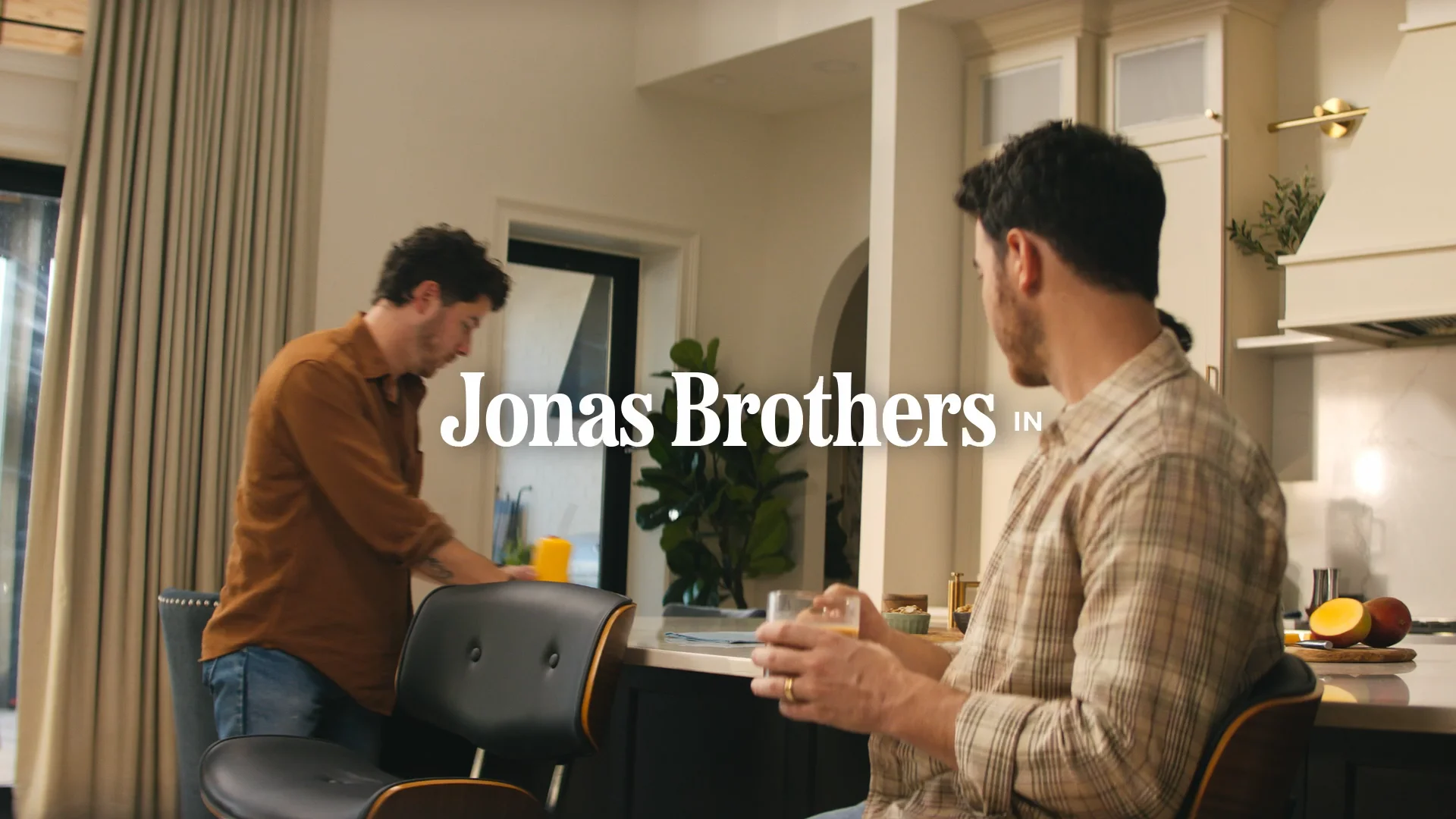 Almond Breeze "The Pitch" featuring Jonas Brothers