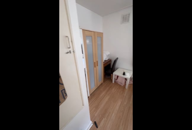 Double room in NW1 near ucl/kcl/Ise transfer Main Photo