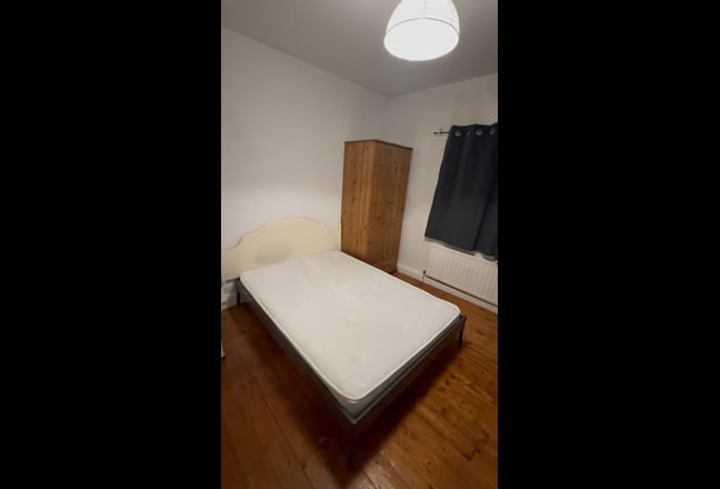 4 Furnished Double Rooms – 10 Mins Walk to Queen’s Main Photo