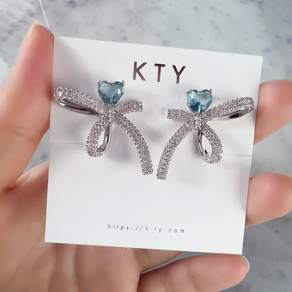 Jewel Ribbon Blue ピアス【ニッケルフリー】 | KTY