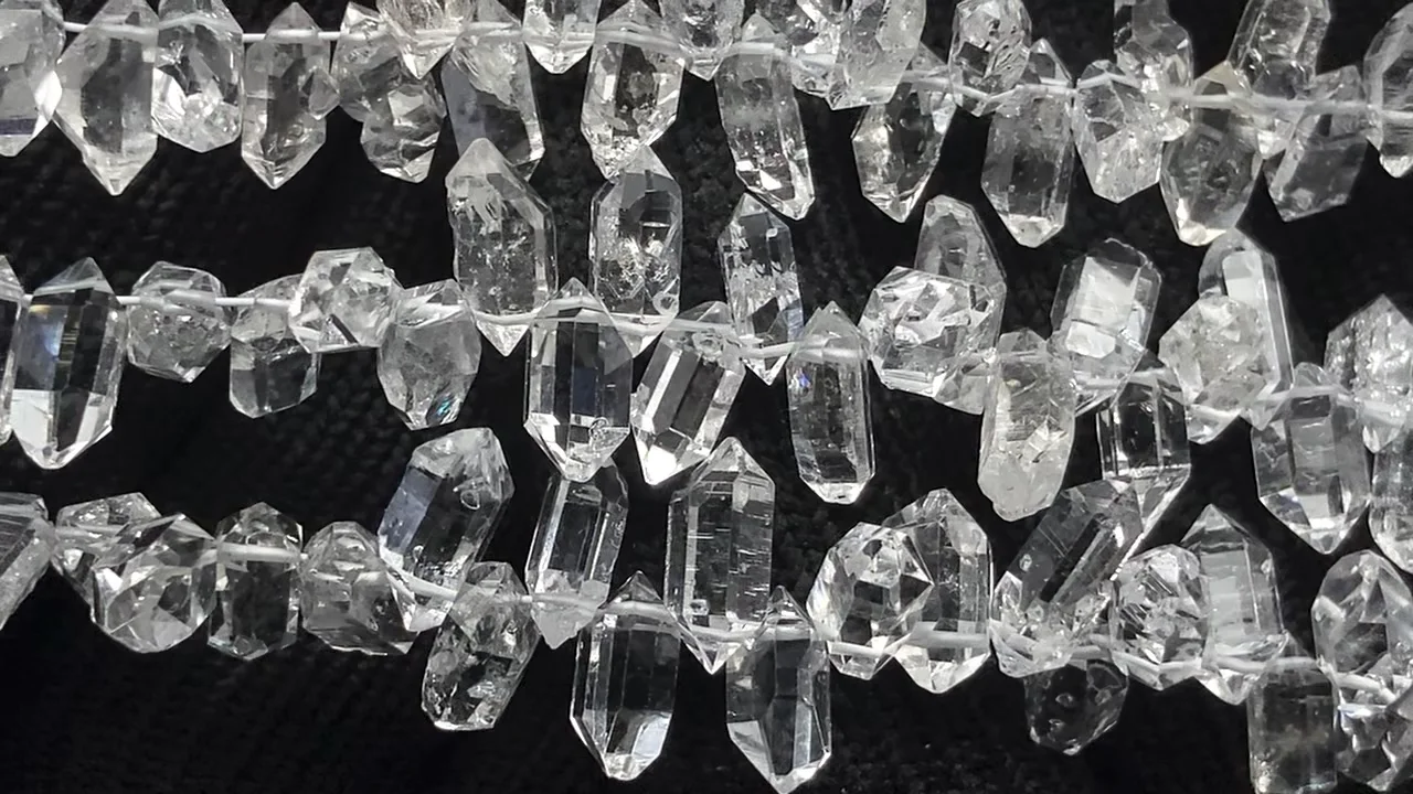 動画】NY産ハーキマーダイヤモンドAAA ラフロック クレオ穴 【M