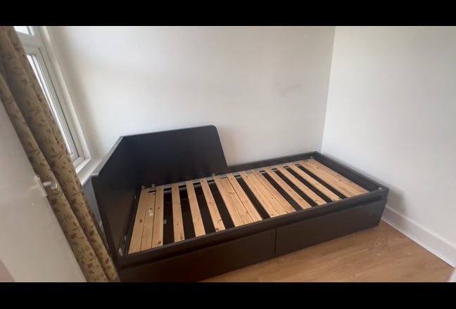 1 Bed Flat, 15 Minutes To Central London  Main Photo