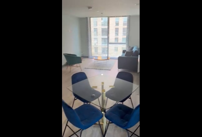 Room for rent in 2 bed room (Jewelry Quarter) Main Photo