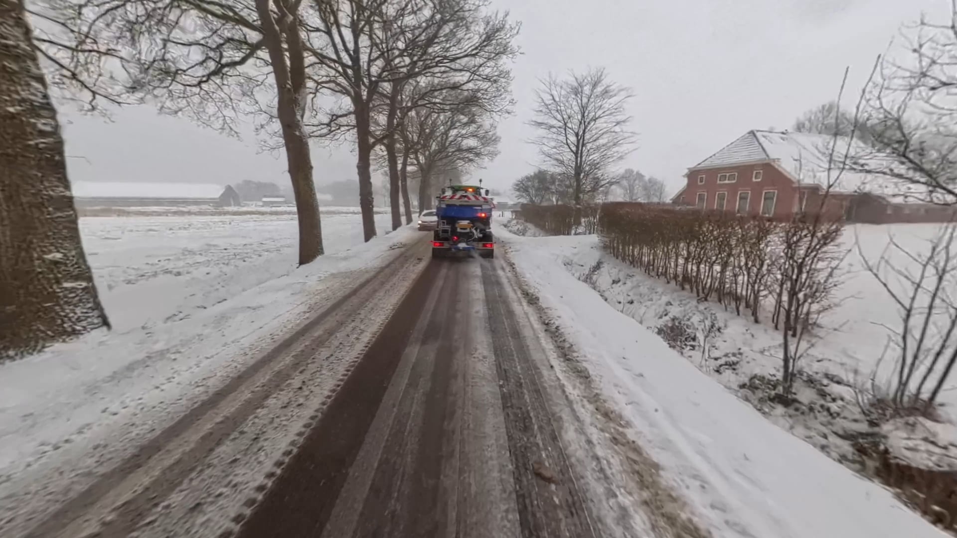 Sneeuwbeelden auto