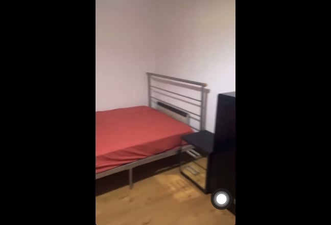 Double bedroom in Clapham Main Photo