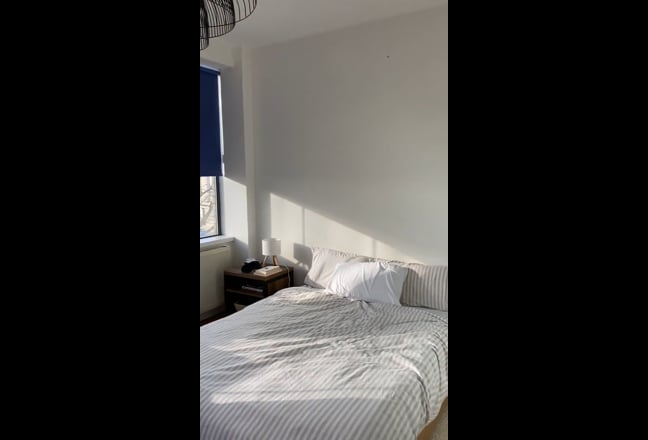 Large Bright Bedroom with Ensuite - London Fields Main Photo
