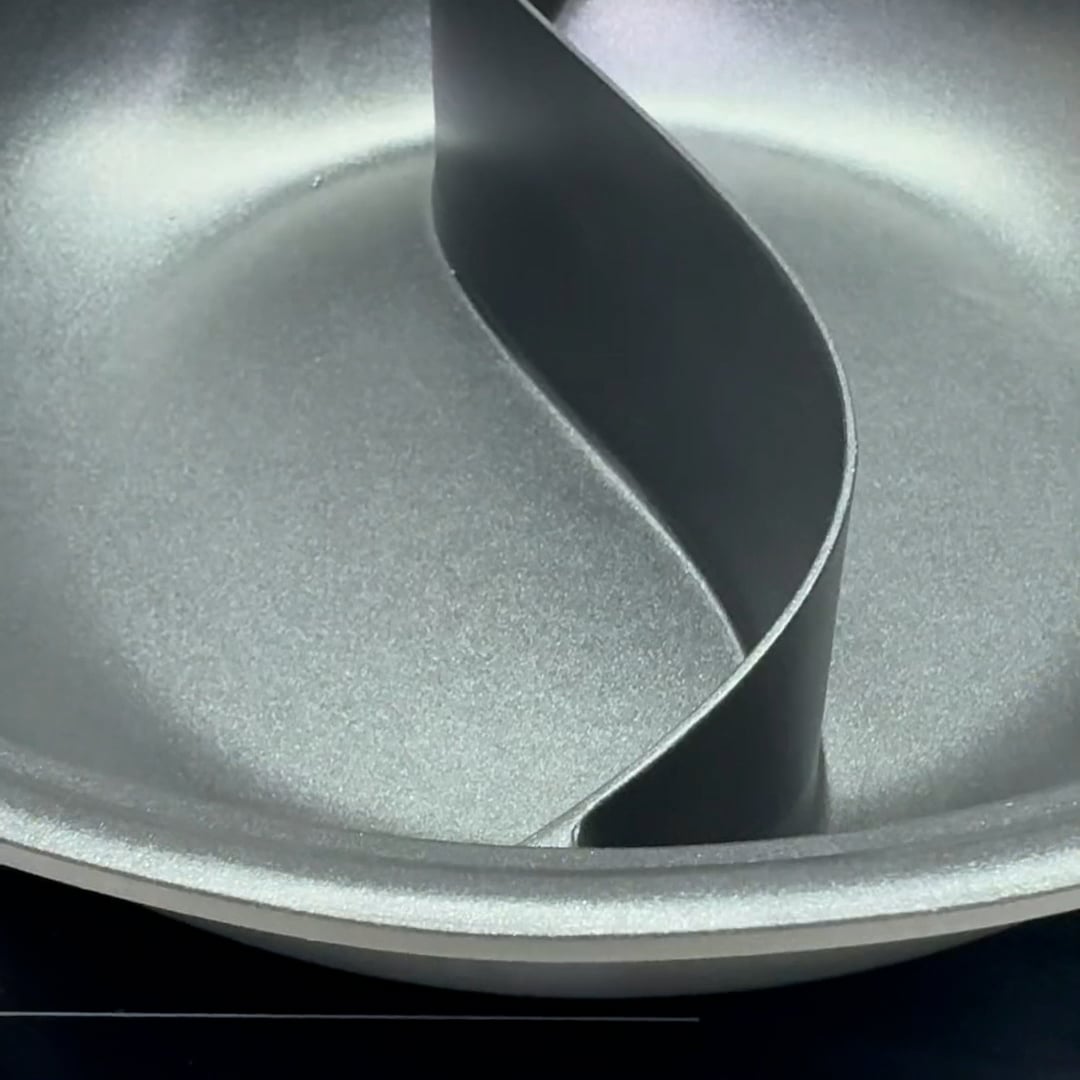 סיר מחולק לבישול והגשה