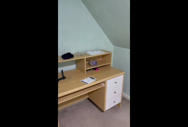 Master Bedroom -En-suite  Main Photo