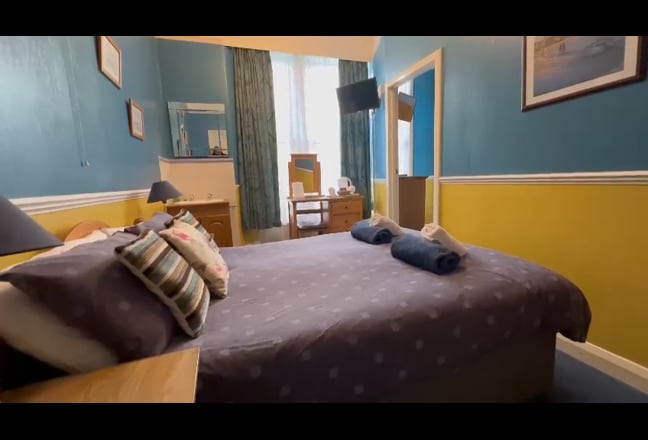 2 Ensuite double rooms Bridge Road,TQ2 Main Photo