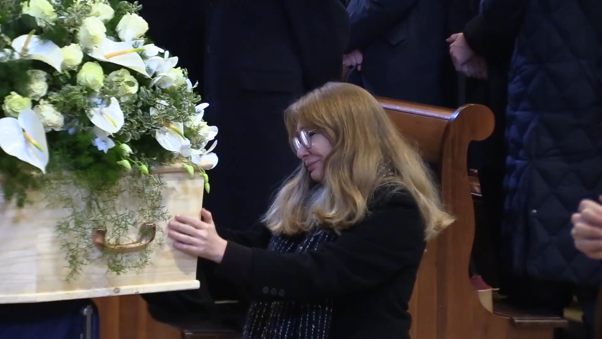 Lo strazio dei genitori ma alla mamma scappa un sorriso pensandolo un angelo