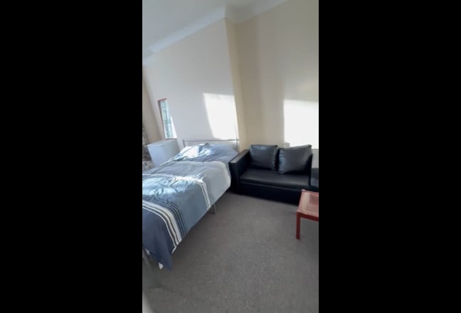 Large double room Manor house  Main Photo