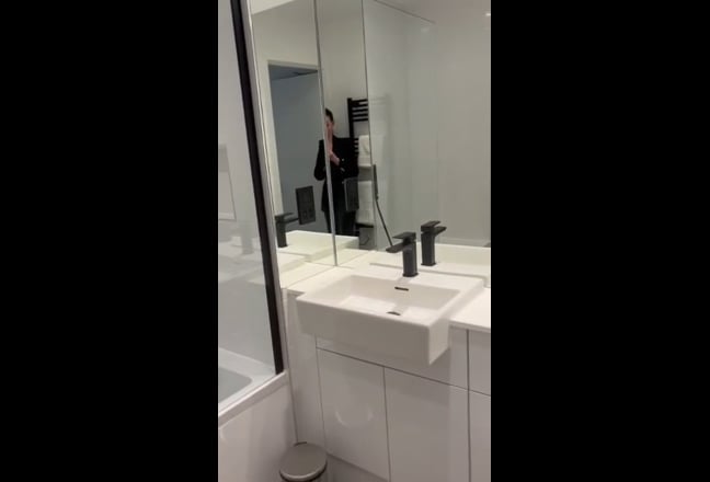 Nice Room available in a 2bedroom Flat - BAND D Main Photo