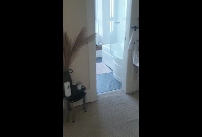 Double room for rent West End Glasgow Main Photo