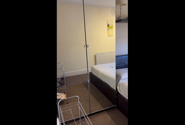 Wow!!  Stunning Dble Bedroom with Private Bathroom Main Photo