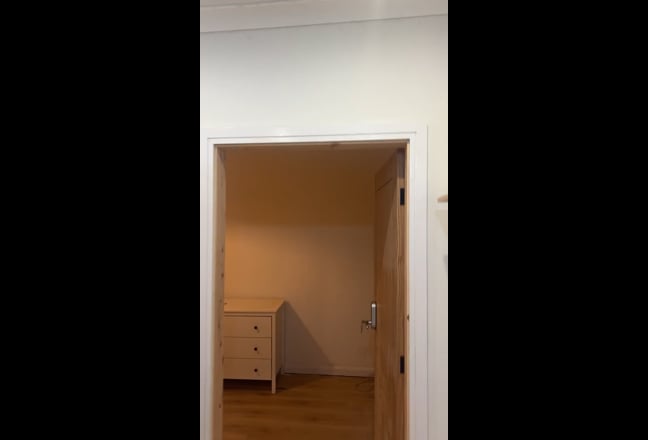 Double room to rent in Yeadon Main Photo