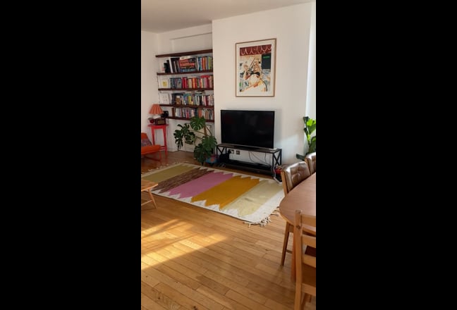 Large Bright Bedroom with Ensuite - London Fields Main Photo