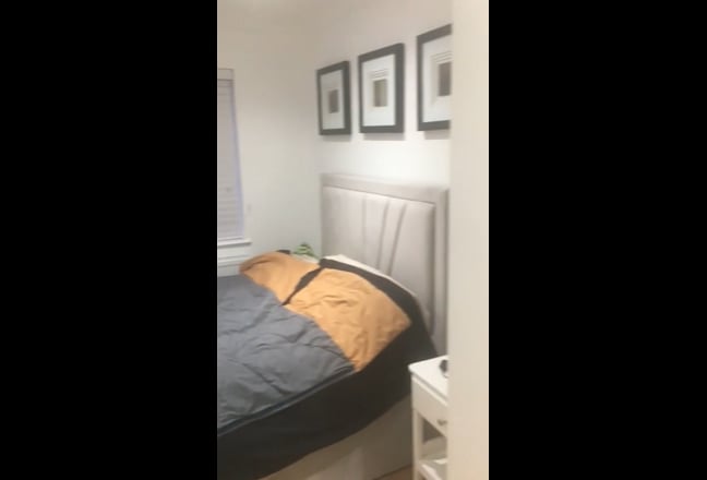 Spacious En-suite room with garden area  Main Photo