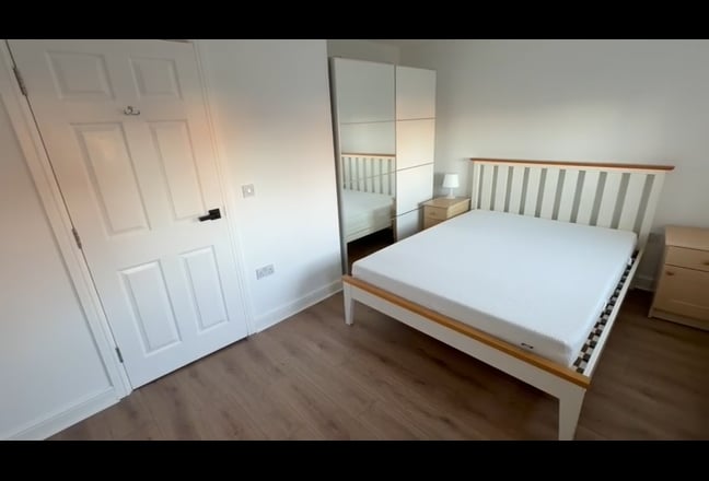 ✨ Double Rooms to Rent – LS10 4GG ✨ Main Photo