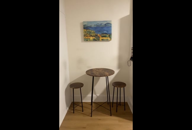 Room in Luxury Midtown Bldg | Feb 1st Start Main Photo