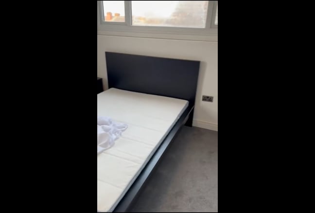 Modern, Cosy Double Rooms Centrally located. Main Photo